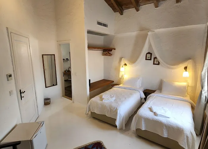 Jakamar מלון אלאקאטי