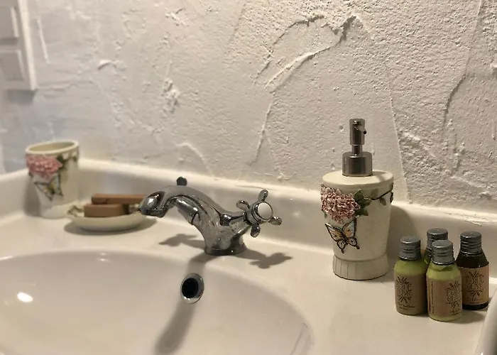 Jakamar מלון אלאקאטי