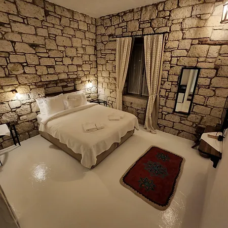 Jakamar Hotel 3*