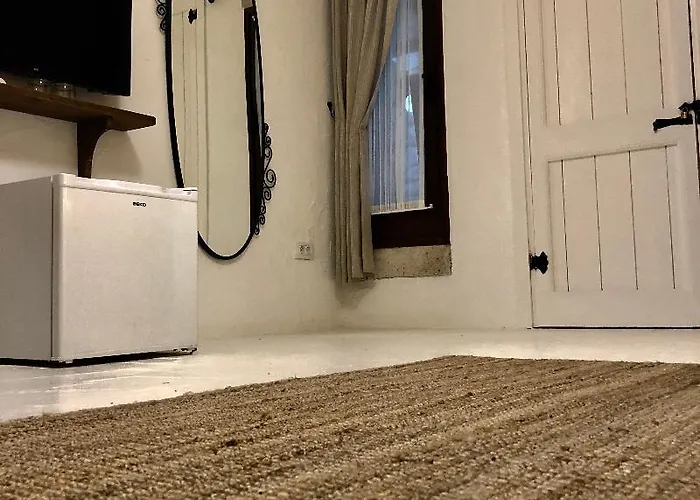 ホテル Jakamar アラカティ